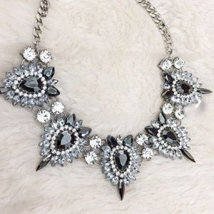 ✨🌟SPARKLE STATEMENT NECKLACE💕